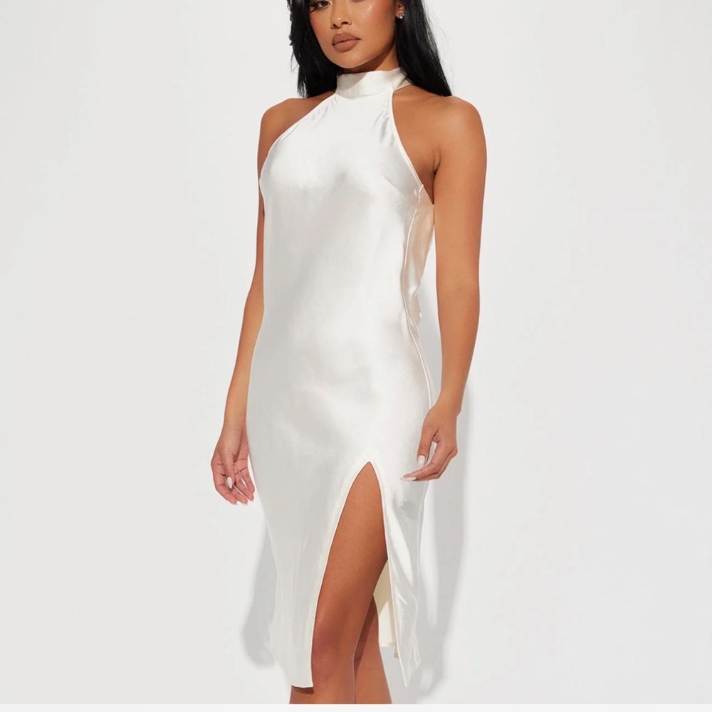 Worn once small open back Fashion Nova dress